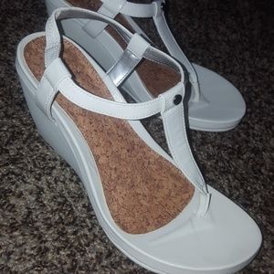 Chaps White Wedge Sandals